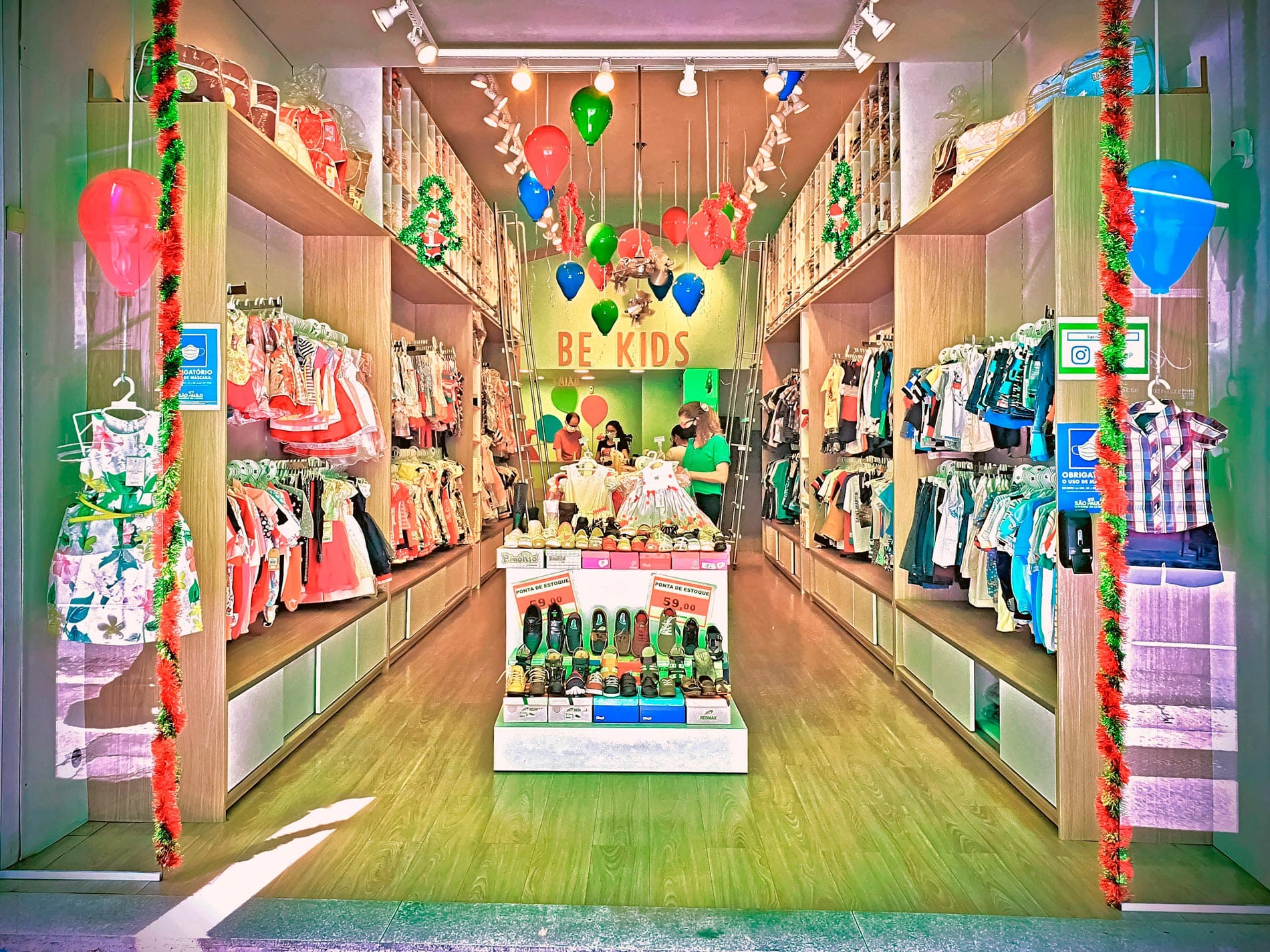 Arquitetura de loja de roupas e acessórios bebê e infantil, Be Kids.